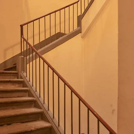 Cavour Mezzanine By 360rentals *